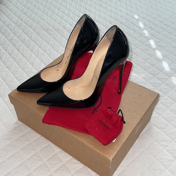 Christian Louboutin So Kate Patent Pointed-Toe Red Sole Pump - Picture 13 of 13